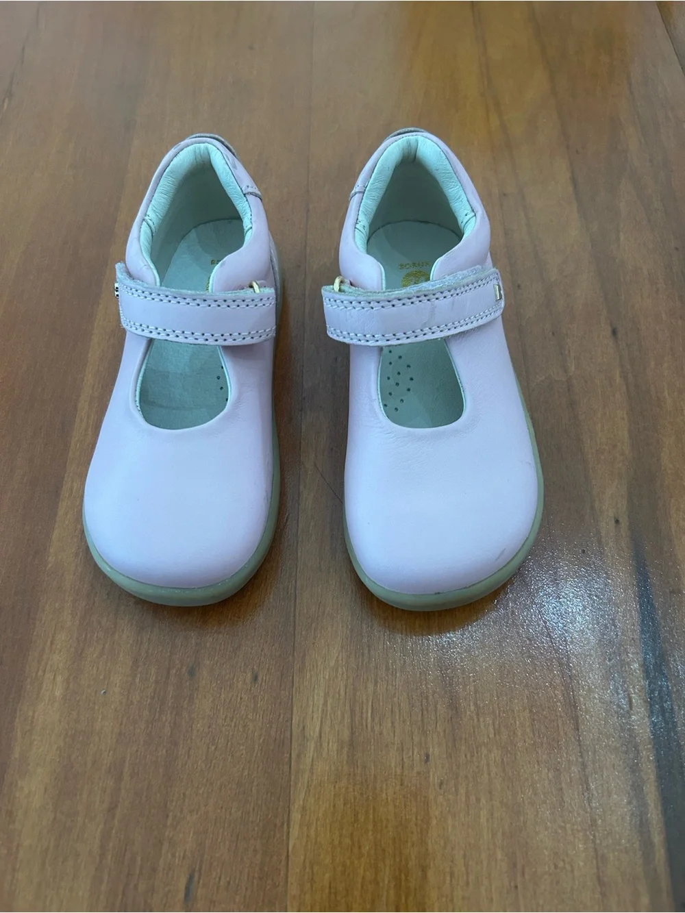 NWOB Bobux I-Walk Delight Girls Leather Soft Pink Shoe Size EU24 US8